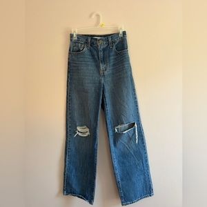 Levi’s High Waisted Straight Jeans